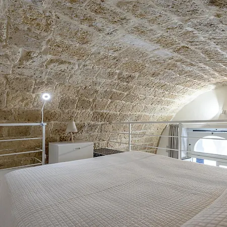 Апартаменты Loft Mirabella